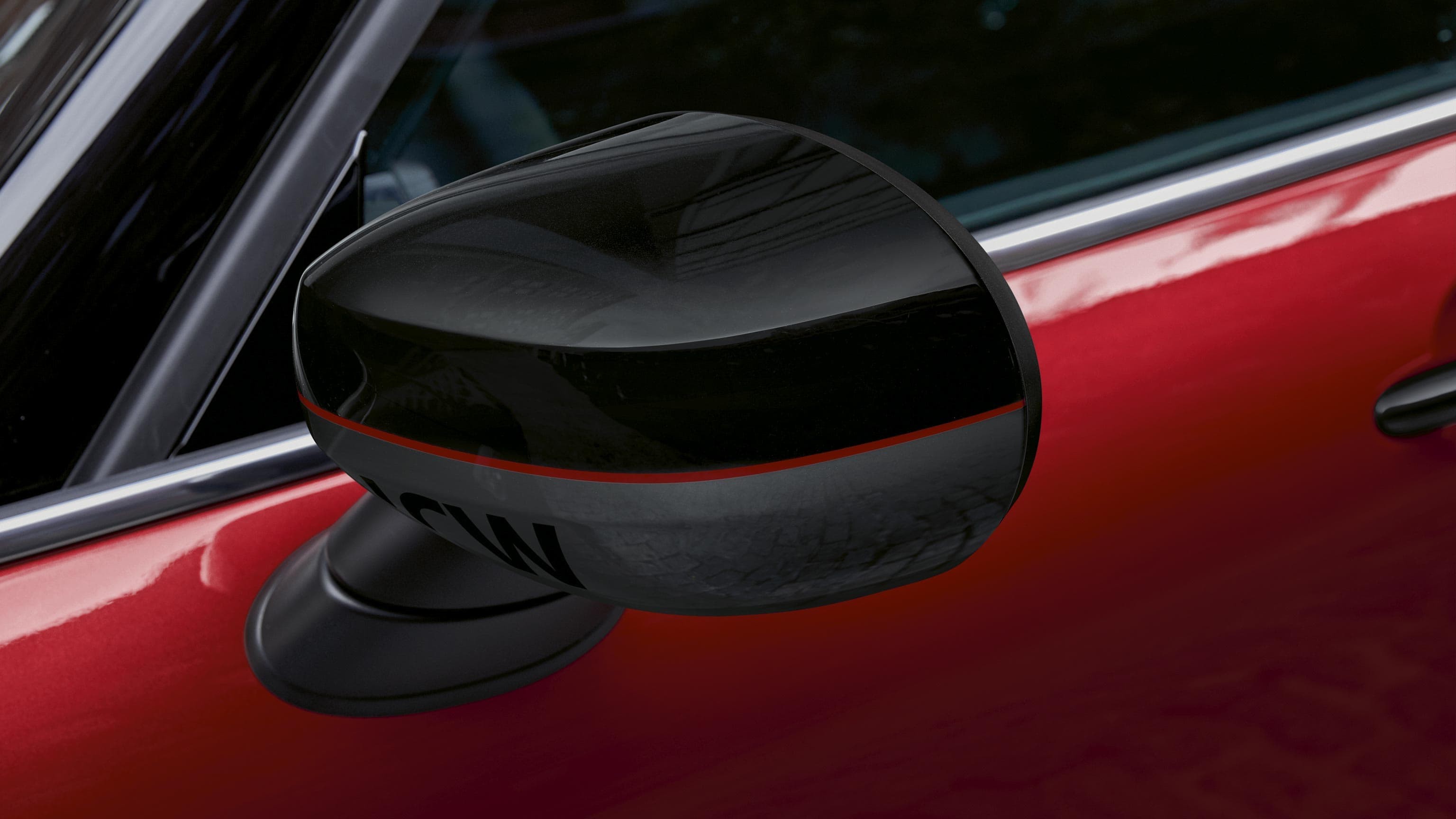 MINI John Cooper Works – crveni i crni – poklopac retrovizora